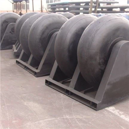 Izturīgs rullīšu gumijas fenderis